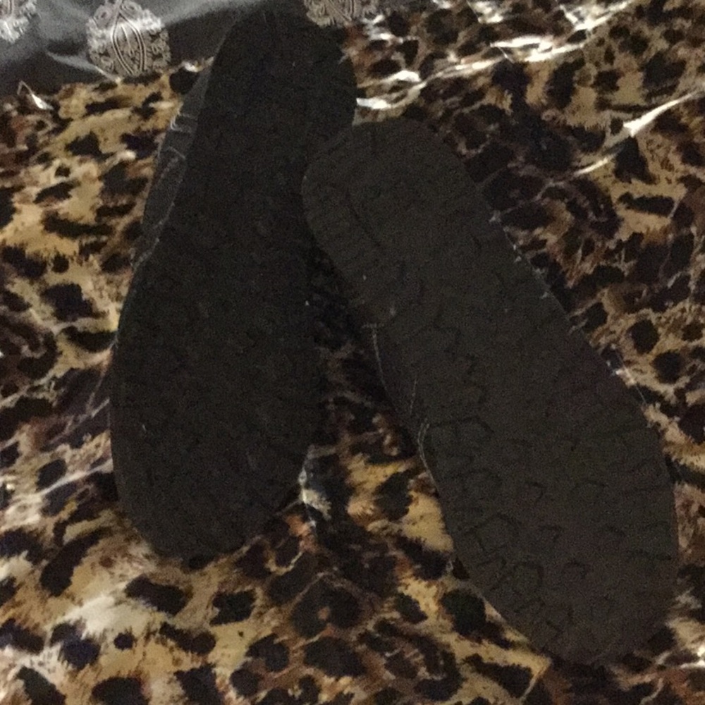 Shoes - Picture 3 of 3